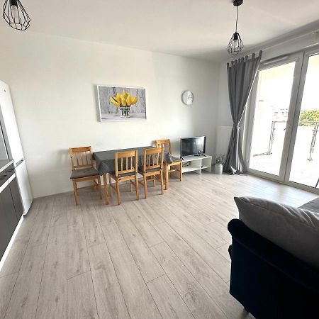 Sdh 1 Radzymin Comfortable Apartment Near Warsaw Экстерьер фото