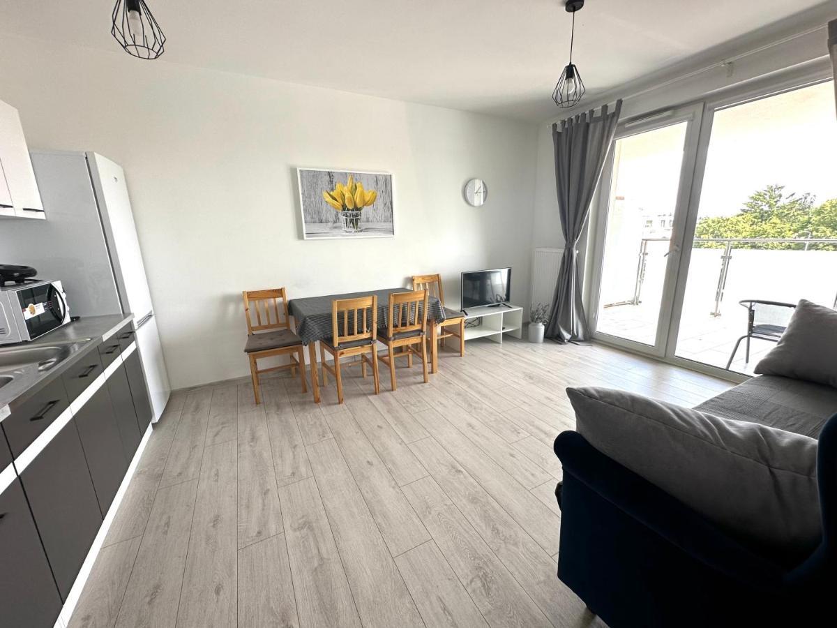 Sdh 1 Radzymin Comfortable Apartment Near Warsaw Экстерьер фото