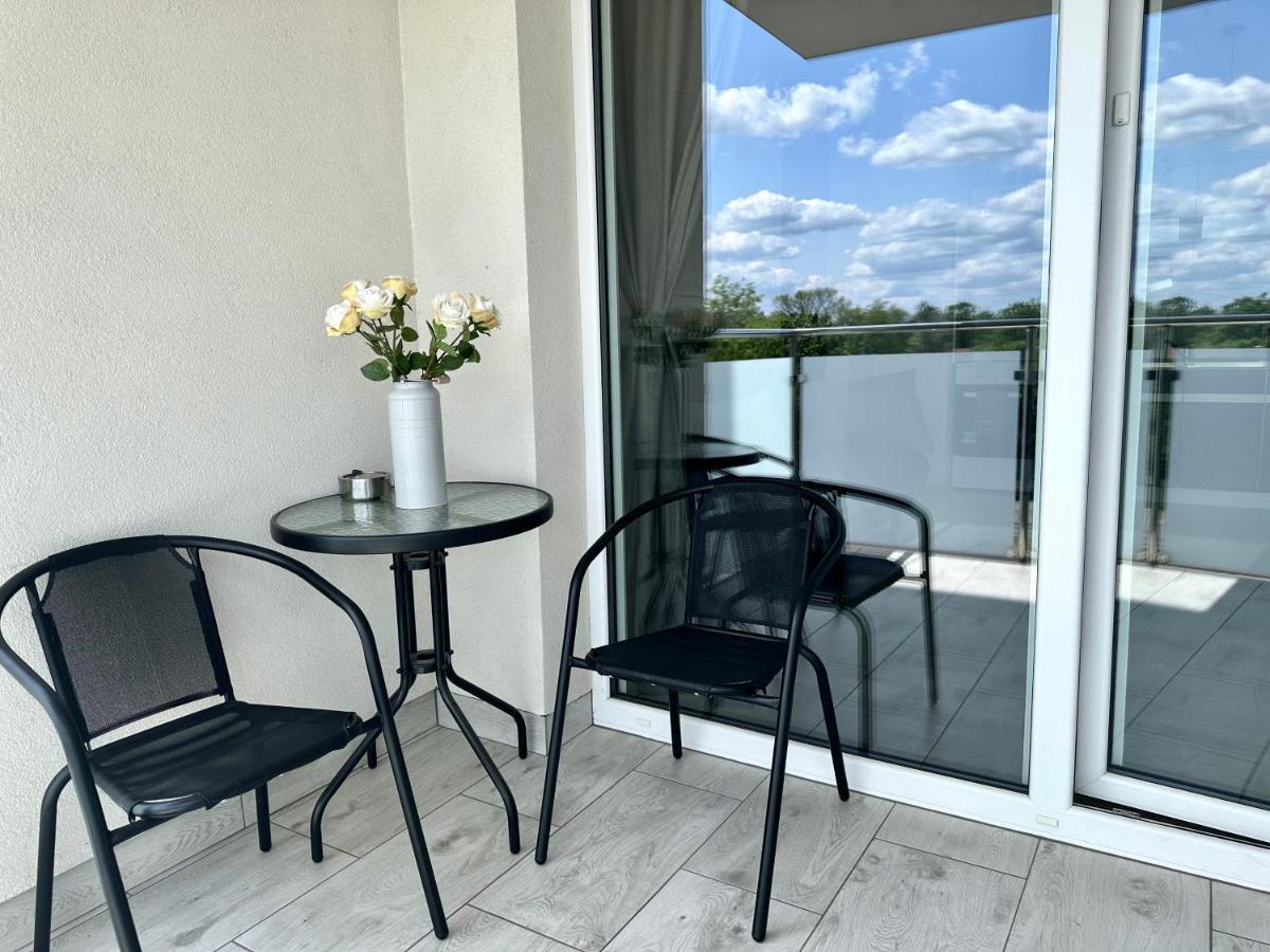 Sdh 1 Radzymin Comfortable Apartment Near Warsaw Экстерьер фото